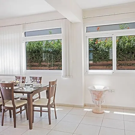 Вилла Dafnis Chrysos - Modern 3 Bedroom With Pool