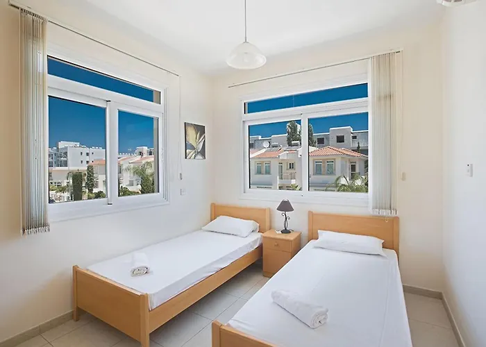 Dafnis Chrysos - Modern 3 Bedroom With Pool Вилла